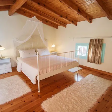 Mare Maisonettes