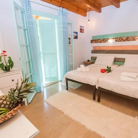 Mare Maisonettes Aparthotel